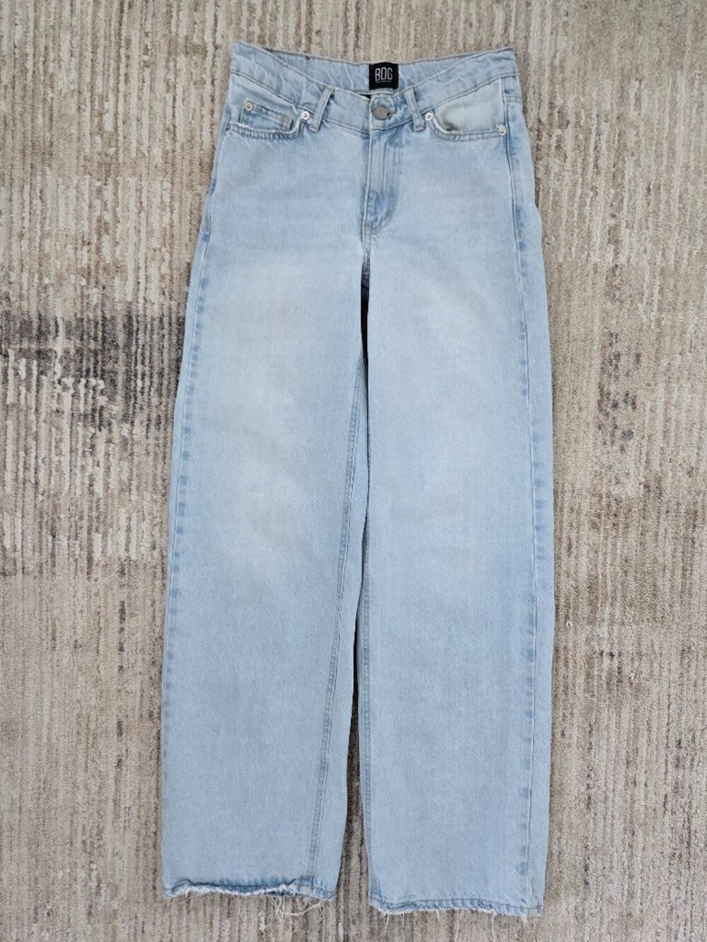 BDG Urban Outfitters Dipped V Flare Barrel Jeans Womens Light Blue Raw Hem 26